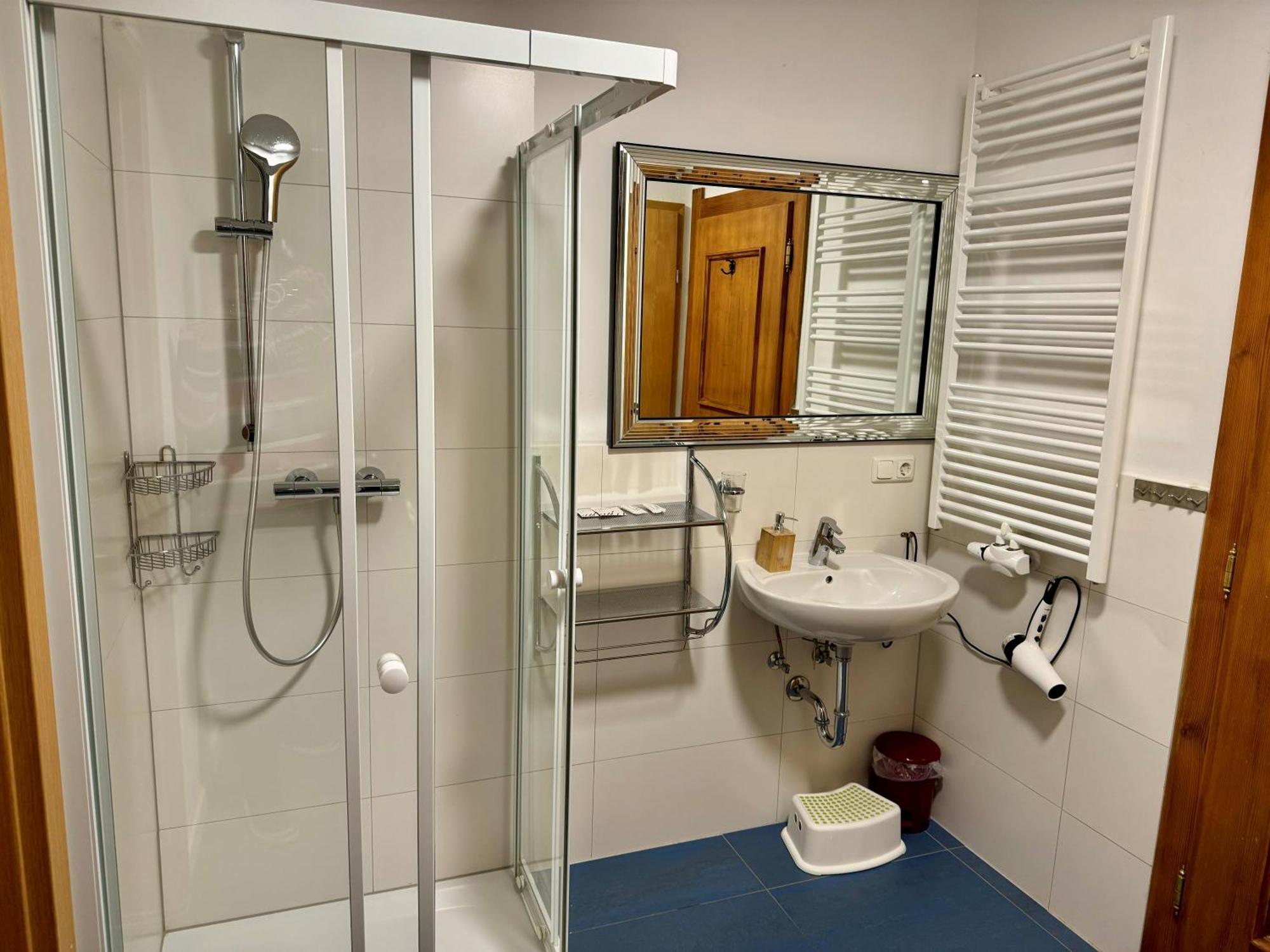 Alpenlodge, Ferienwohnung 2 Тирзе Экстерьер фото